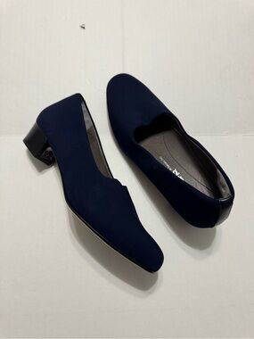 SAS Handcrafted in Tuscany Italy Navy Blue Block Heel Pumps Size 9M